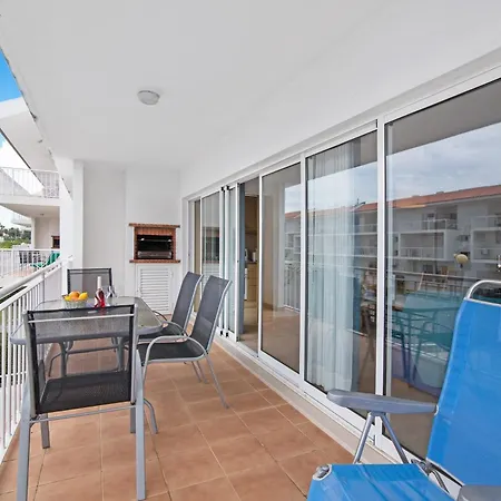 Apartment Costa 62 *