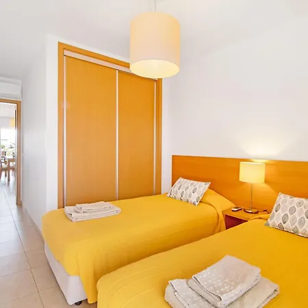 Appartement Costa 62 *